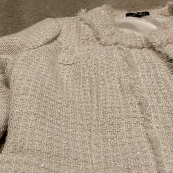 C2 studio, cream colored fancy blazer/jacket. Size S - Picture 2 of 4